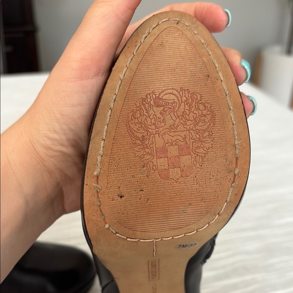 Elegant Vince Camuto Black Leather Stiletto Ankle Booties - Picture 6 of 11